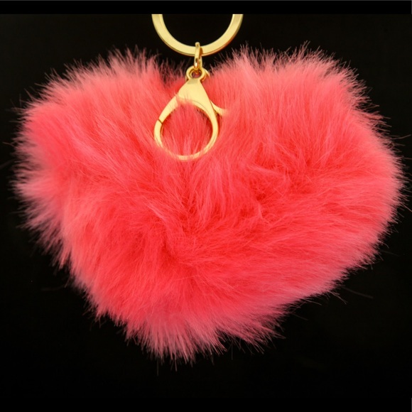 3 Furry Heart Keychain in 6 colors New - Picture 2 of 6